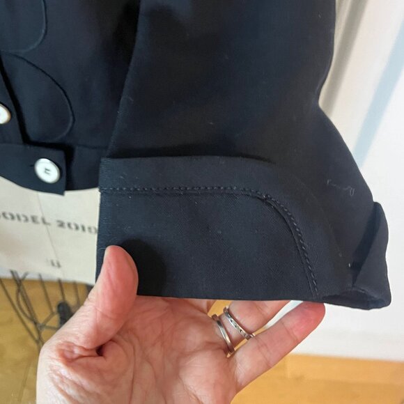 Vintage MARC BY MARC JACOBS Wool Blend Cropped Collarless Suit Jacket Size 10 - Picture 4 of 7